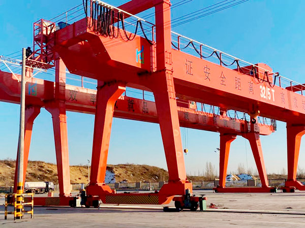 通用吊鉤門(mén)式起重機(jī)